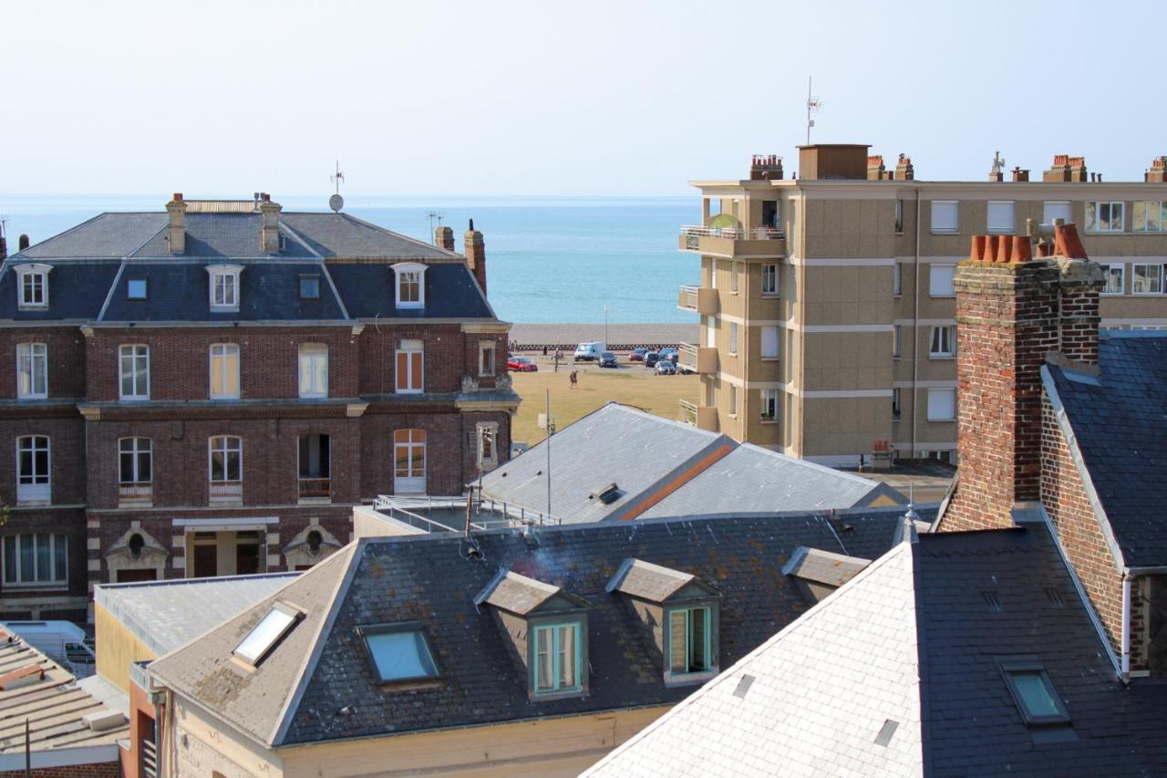 La Tour Aux Crabes Pres De La Plage Dieppe Exterior photo